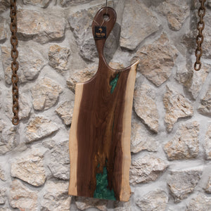 Green Medium Charcuterie Board | Pura Vida Woodworking
